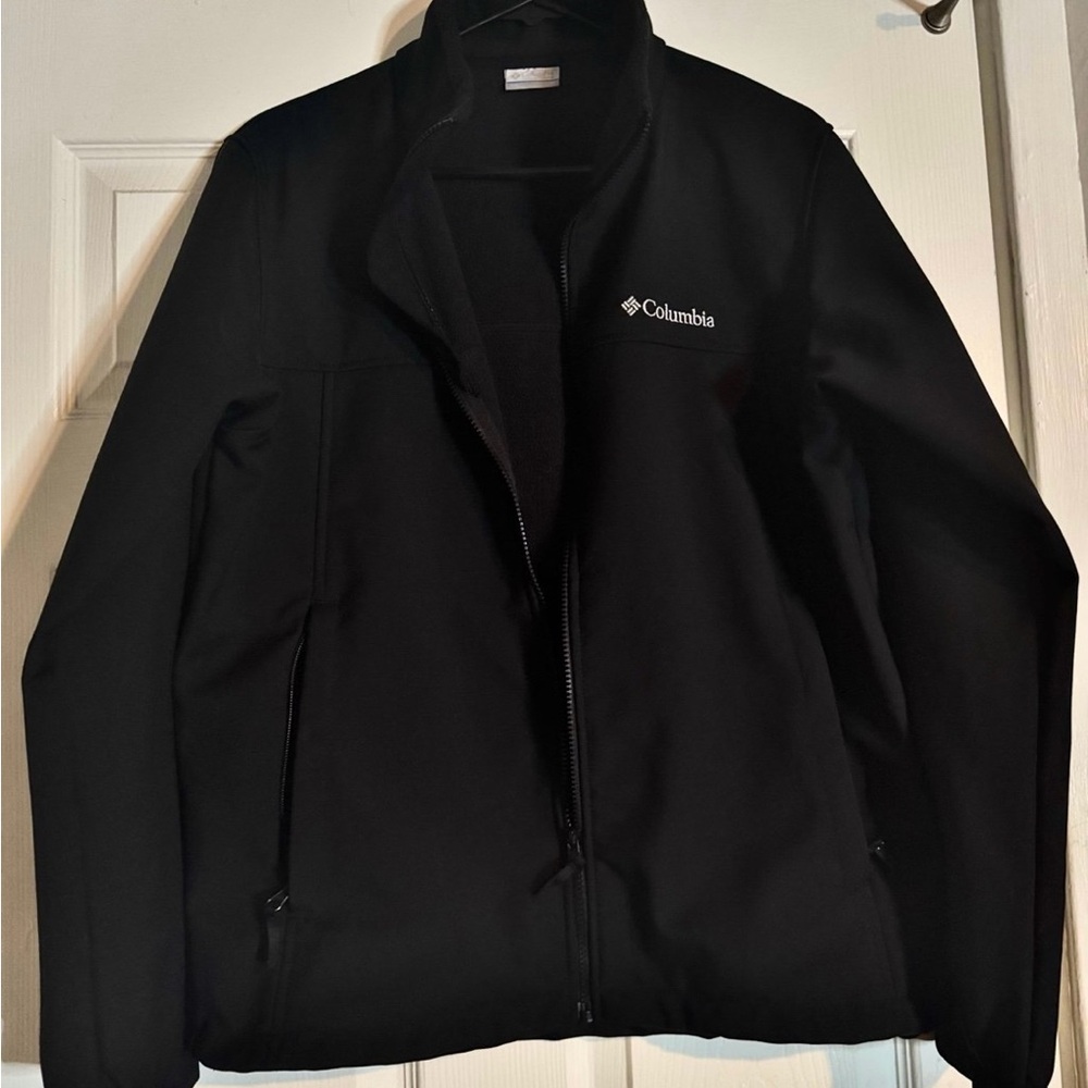 Columbia Men's Dark Blue Lined Jacket